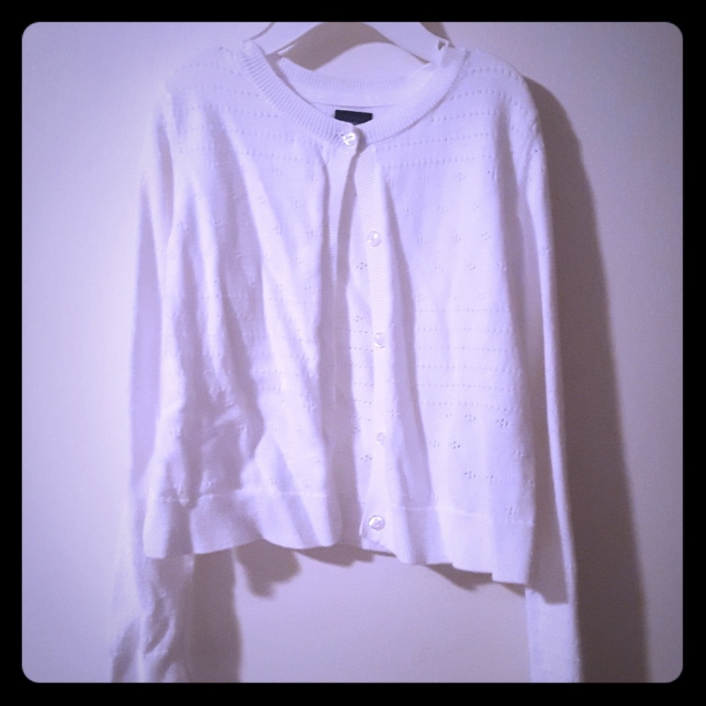 Gap white sweater